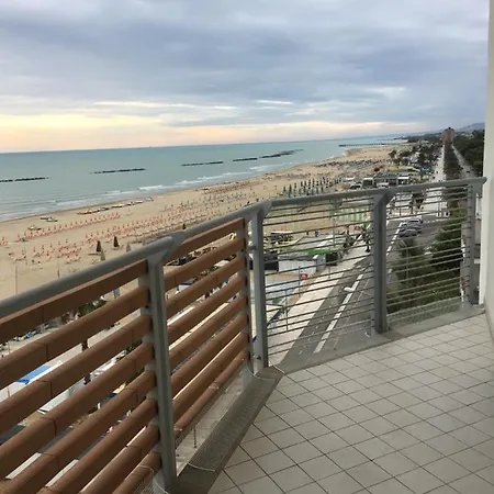 Mozzafiato Fronte Mare Lejlighed