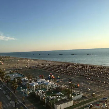 Mozzafiato Fronte Mare Lejlighed