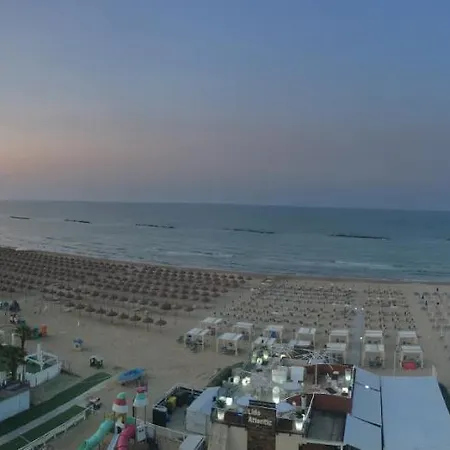 Lejlighed Mozzafiato Fronte Mare Roseto Degli Abruzzi